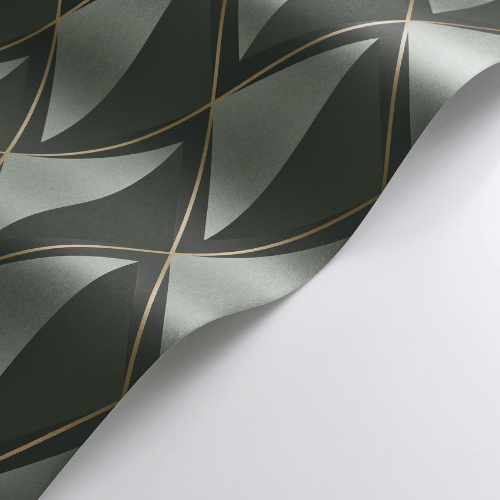 Papier peint Casadeco Années Folles Chaplin vert Taiga Vague Papier peint Chaplin de la collection Années Folles par Casadeco où les motifs jouent avec la lumière pour créer une ambiance élégante.