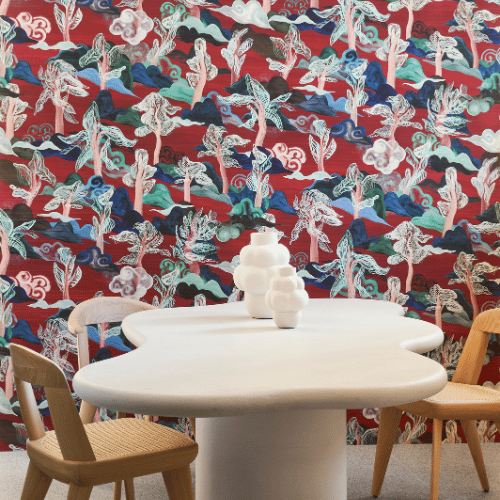 Papier Peint Arte Alaya Saranda Vermilion trees Ambiance Le papier peint Saranda de la collection Alaya d'Arte est inspiré des collines brumeuses de la forêt indienne éponyme offrant une atmosphère asiatique.