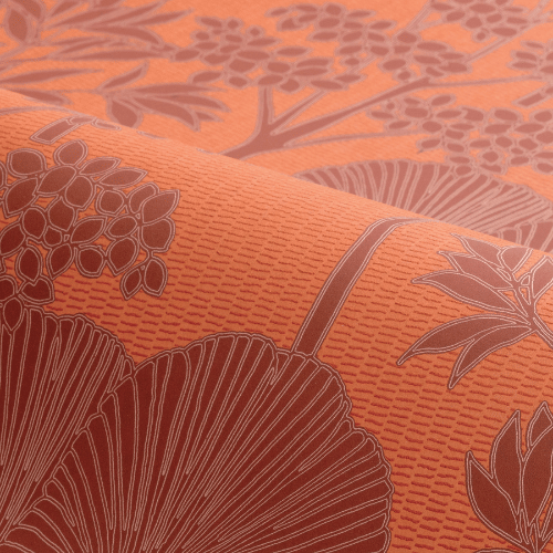 Papier Peint Casamance Tressora Inara Orange Brulé Vague Papier peint Inara, collection Tressora par Casamance est un paysage végétal d'une matité élégante, sur un fond texturé subtil à effet pointillé.